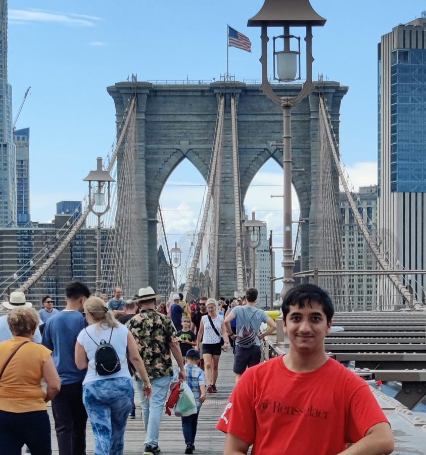 Me in front of the Brooklyn bridge